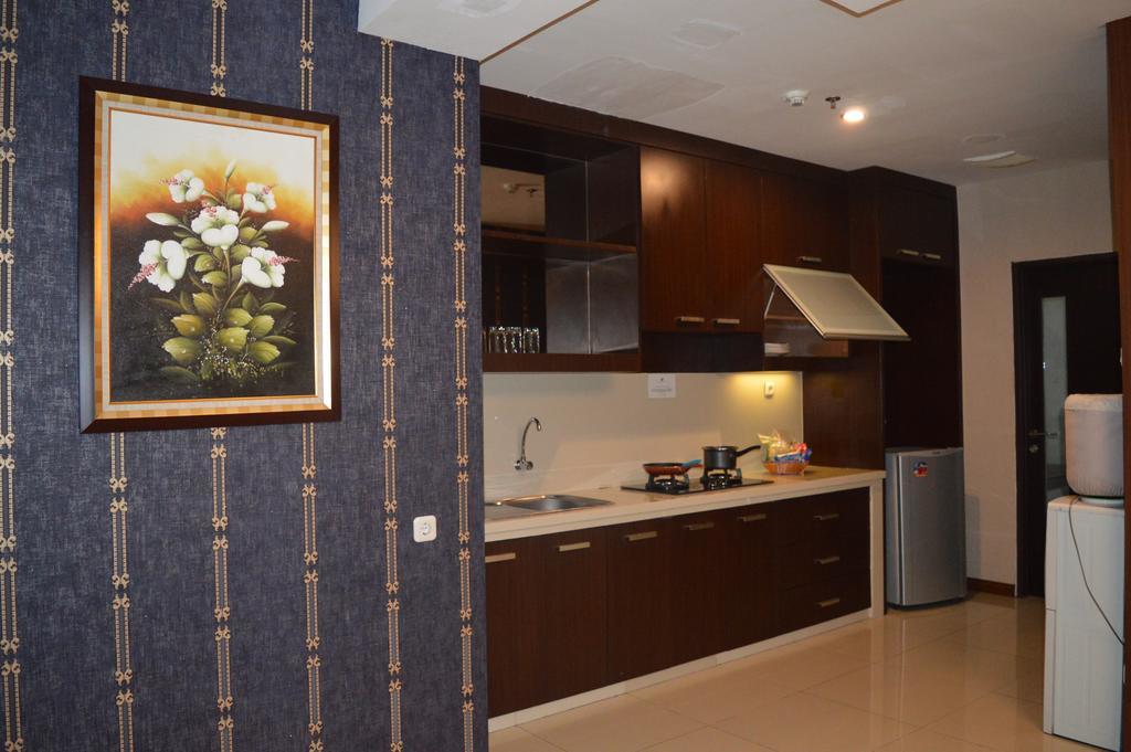 Royal Suite Condotel Медан Екстериор снимка