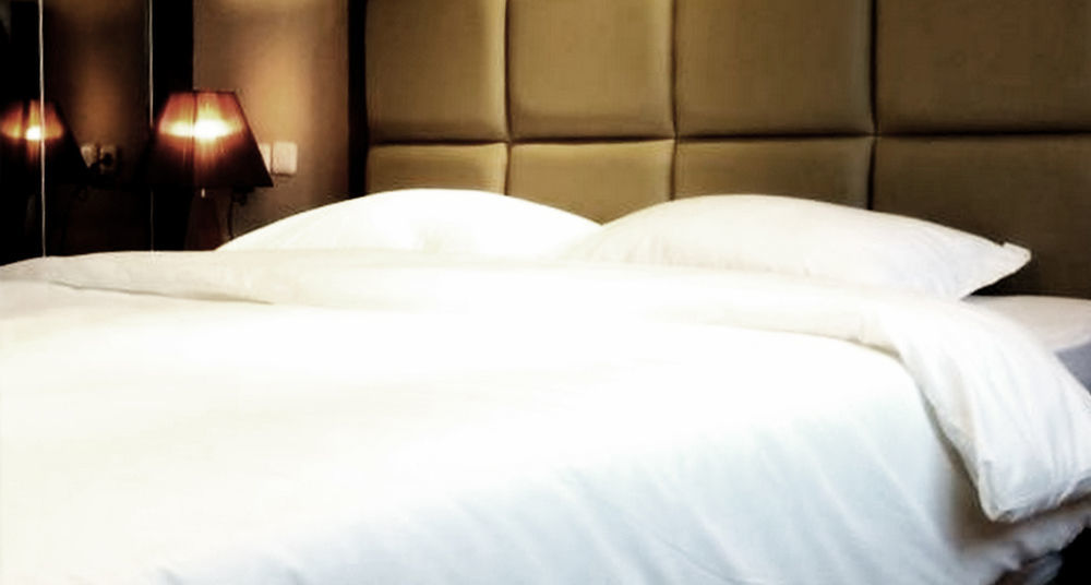 Royal Suite Condotel Медан Екстериор снимка