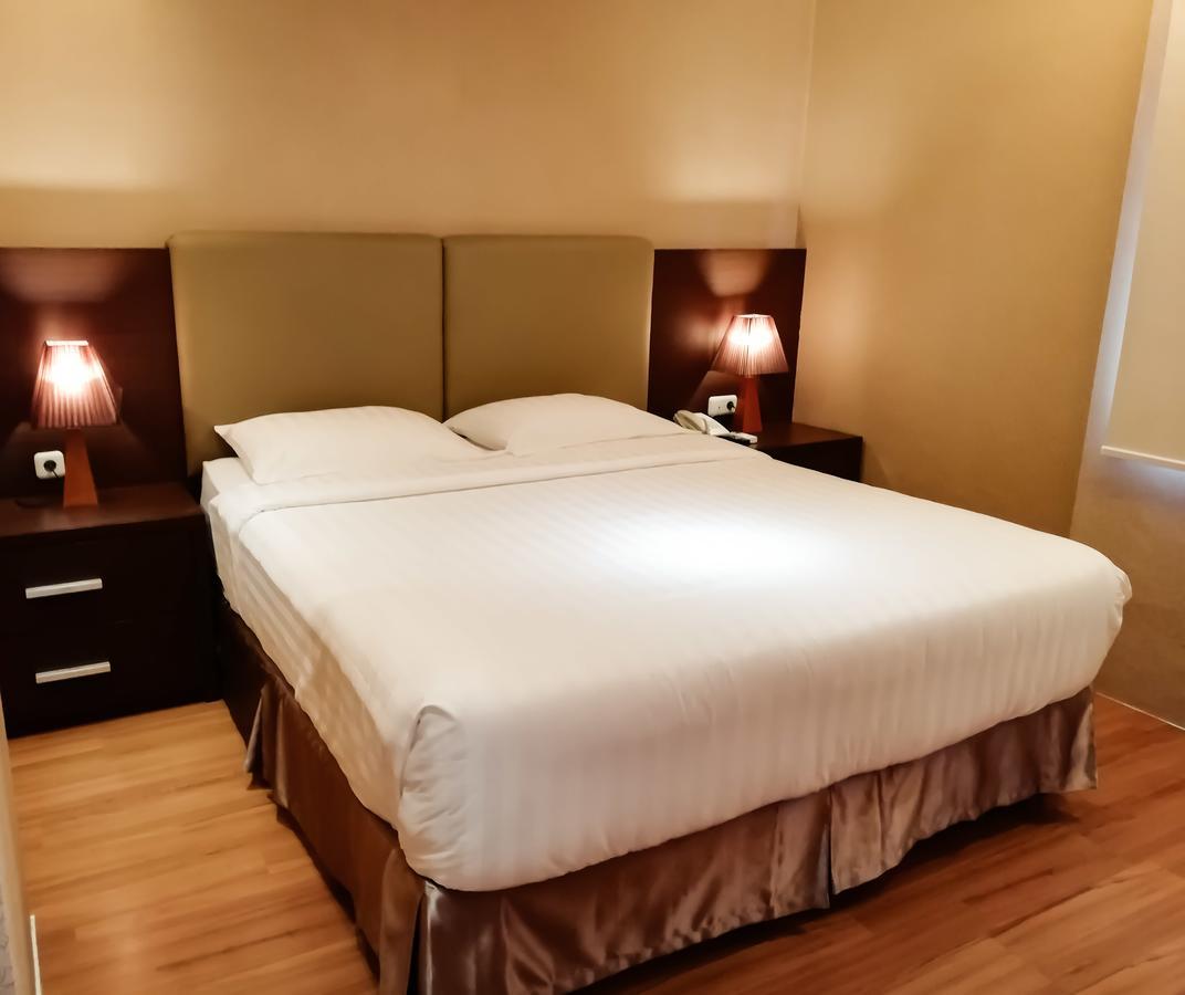 Royal Suite Condotel Медан Екстериор снимка