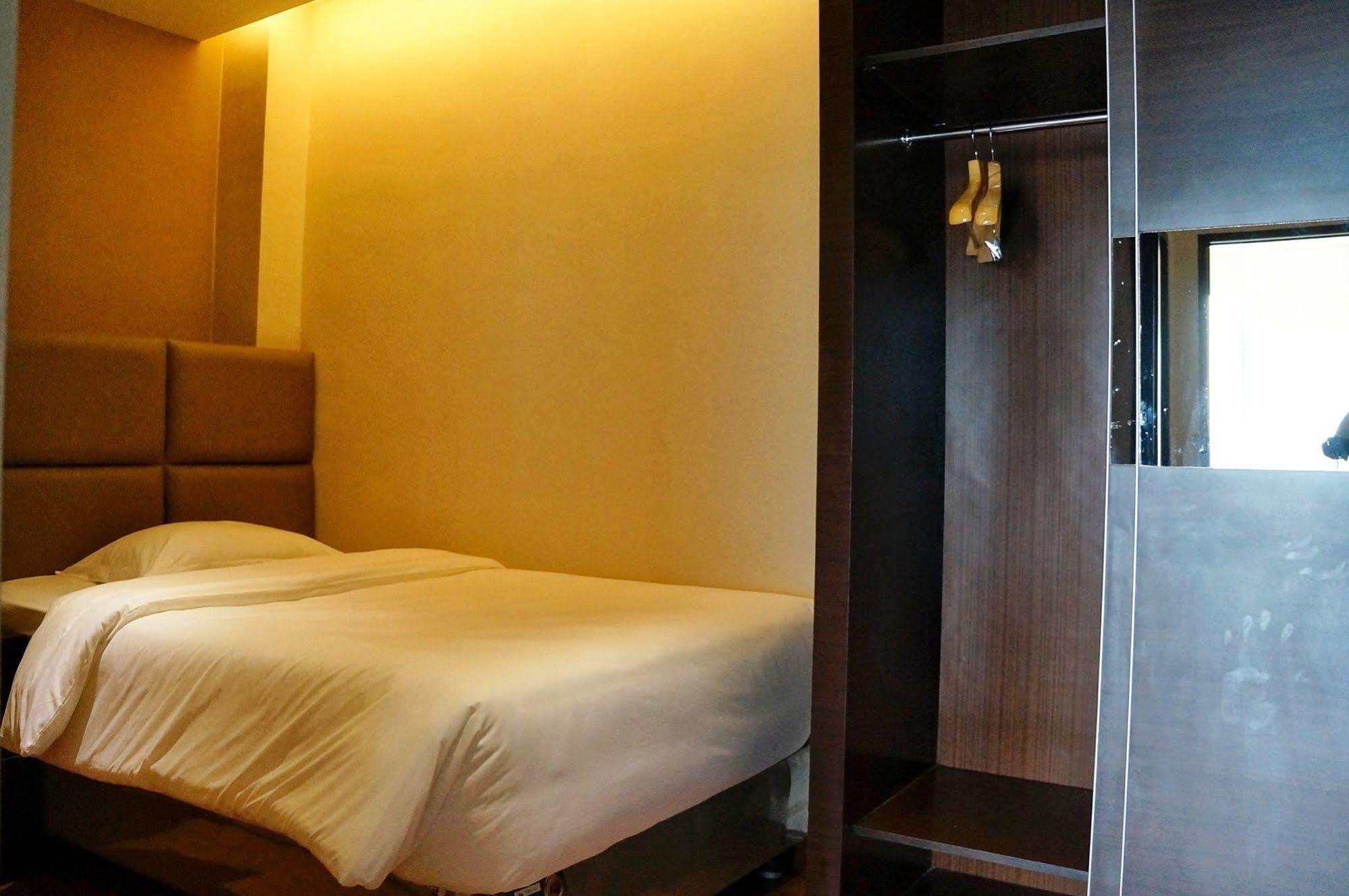 Royal Suite Condotel Медан Екстериор снимка